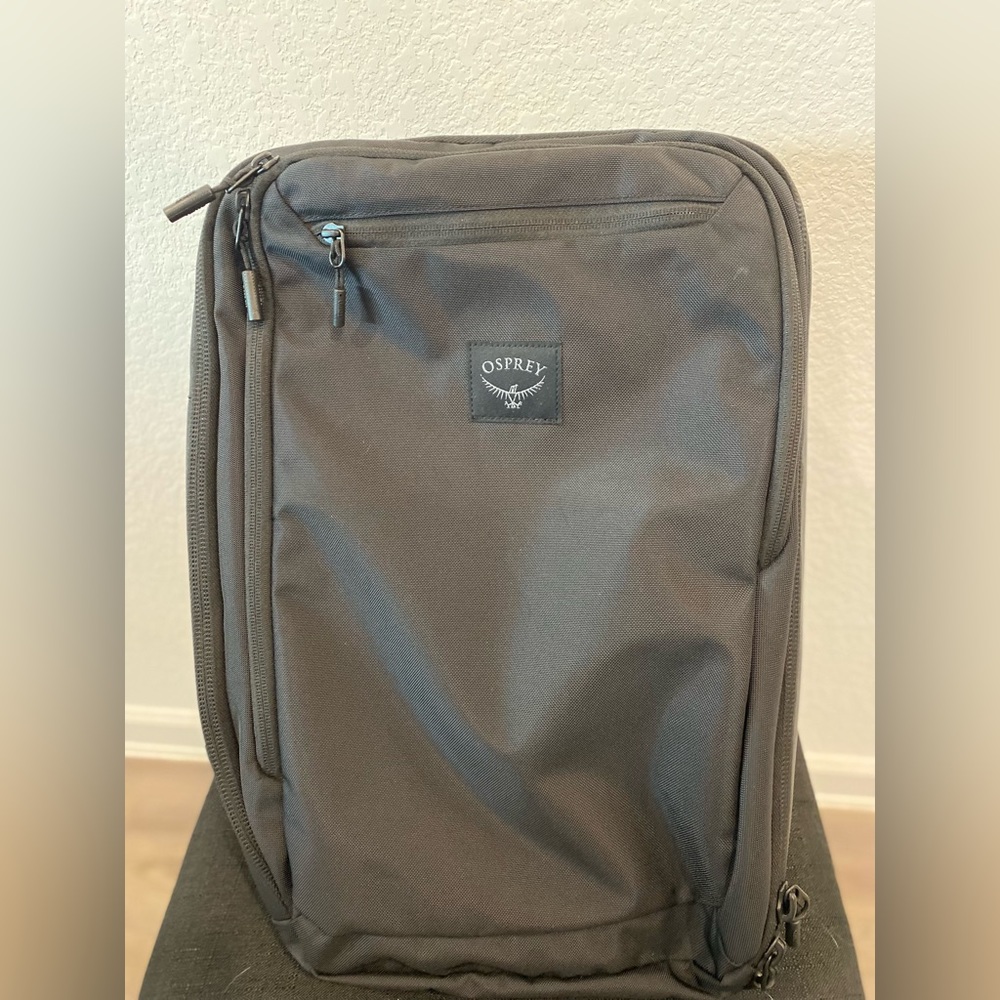Osprey Aoede 20L Everyday Airspeed Backpack, Black